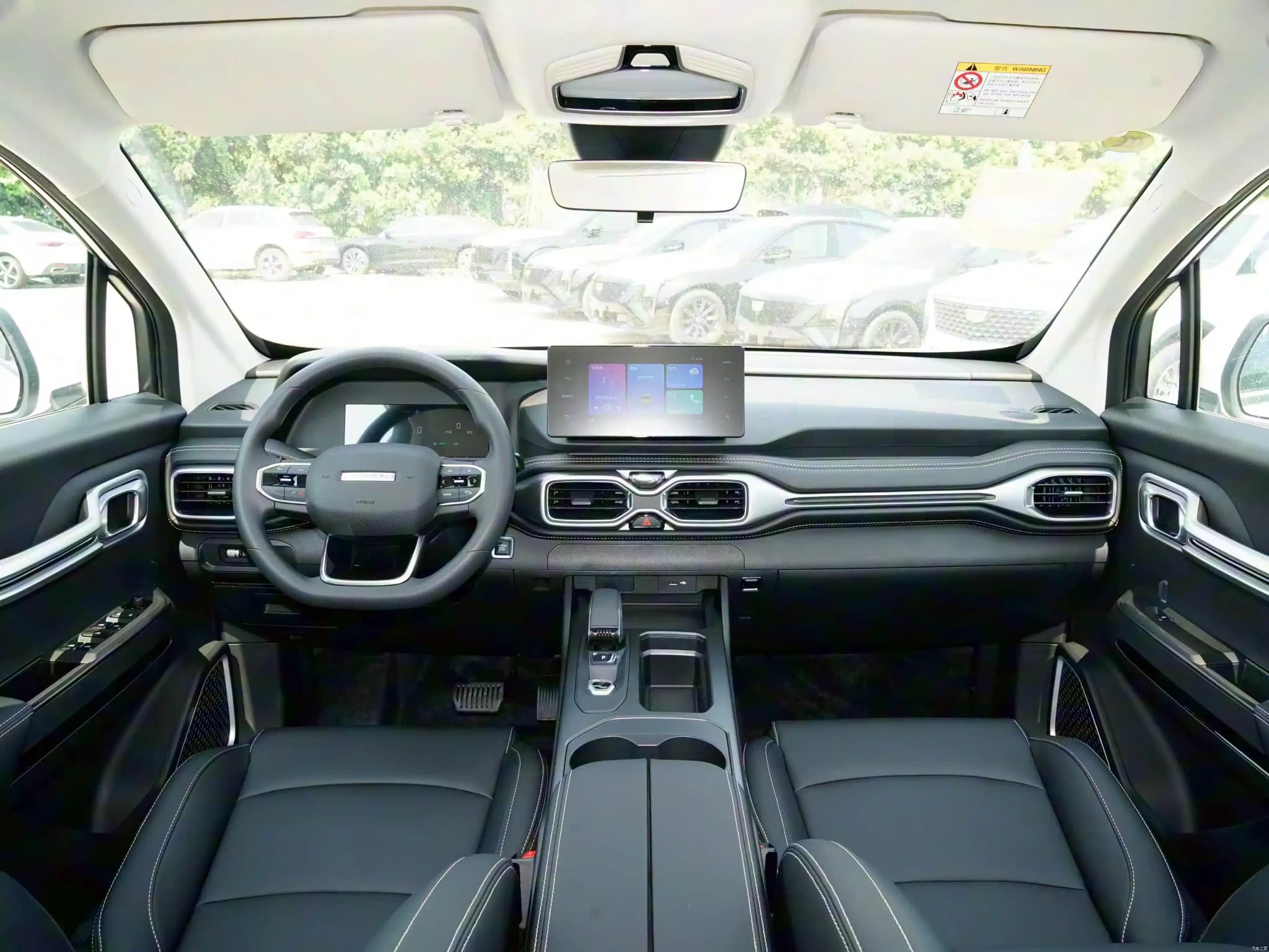 Geely Riddara RD6 interior